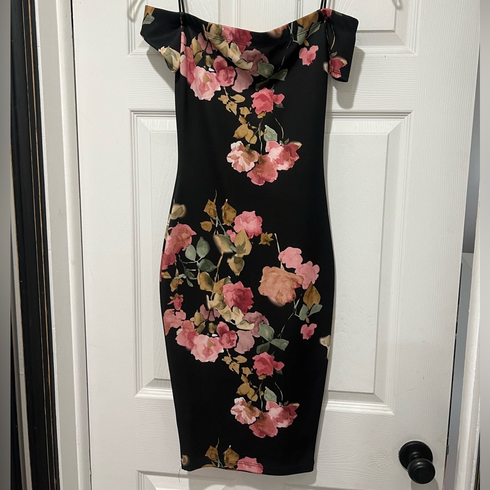 Windsor Off the Shoulder Floral Bodycon Dress